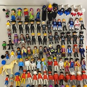 98 Playmobile figures (NHL hockey, Police, Esso station, pirates and more)